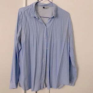 H&M blue and white striped button up shirt
